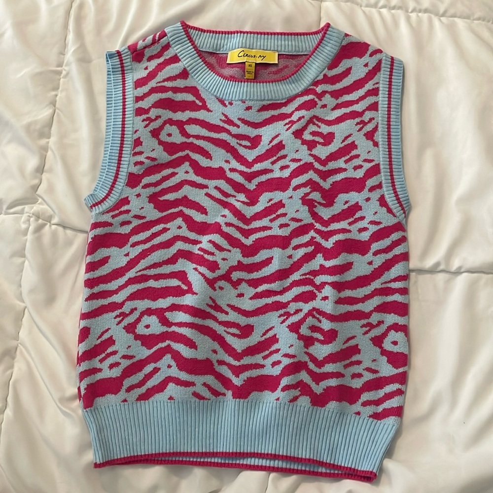 Pink & blue zebra sweater vest, women’s XS. Fun colorful!